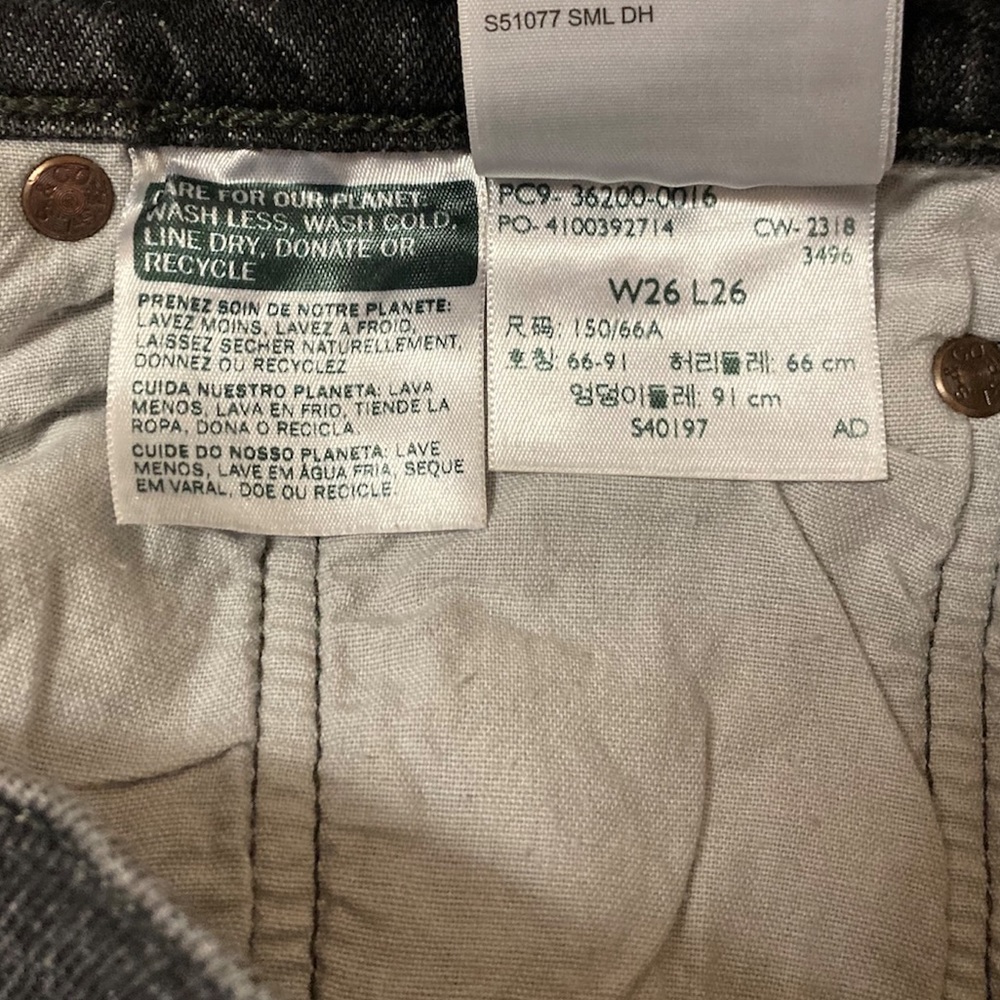 Levi’s 501 Cropped Studded 5 Pocket Button Fly Jeans Size 26x26 - Picture 5 of 13